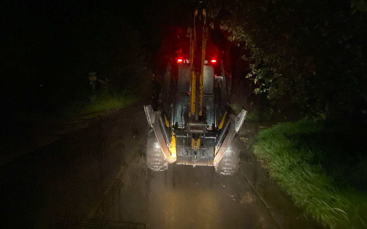 Derrumbe bloqueo la via Subachoque–Tabio transito restablecido pero persiste el riesgo2